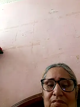  candi online show from November 30, 4:30 pm