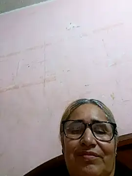  candi online show from September 20, 1:43 am