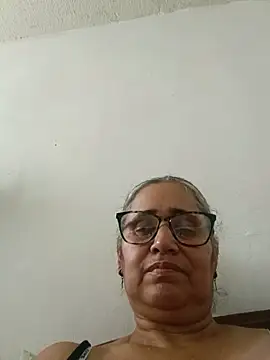  candi online show from June 20, 8:03 pm