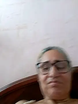  candi online show from October 30, 3:42 pm