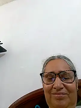  candi online show from April 18, 3:14 pm