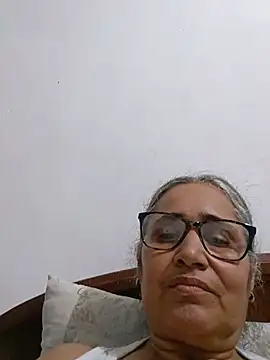  candi online show from June 20, 12:04 am