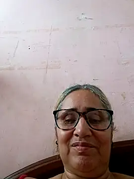  candi online show from November 13, 6:34 pm