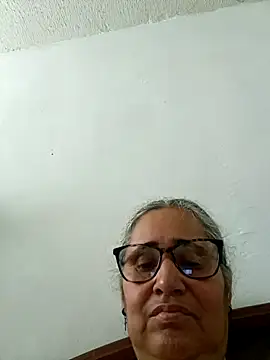  candi online show from April 10, 6:04 pm