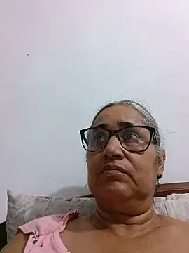  candi online show from June 11, 11:35 pm