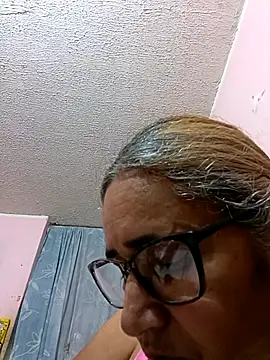  candi online show from October 18, 2:13 am