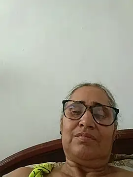  candi online show from May 17, 7:14 pm