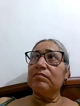  candi online show from February 22, 1:41 am