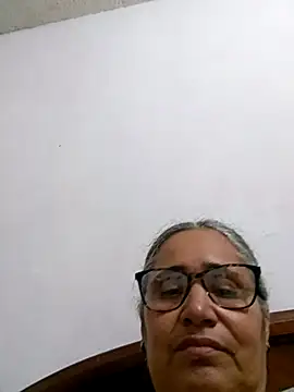  candi online show from April 16, 9:39 pm