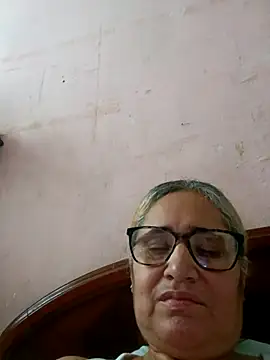  candi online show from November 8, 11:58 am