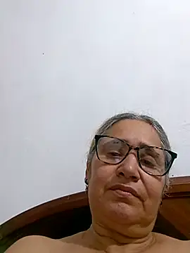  candi online show from February 7, 10:29 pm