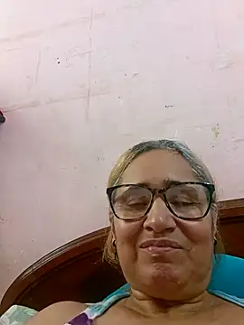  candi online show from October 4, 2:18 pm