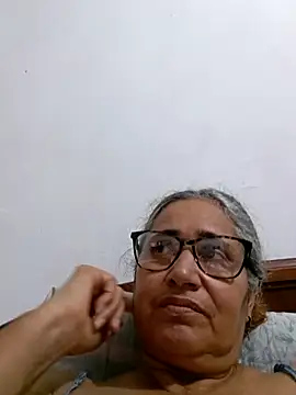  candi online show from March 26, 3:27 am