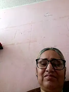  candi online show from November 29, 1:22 pm