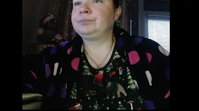 Snapshot of amorelara chatting on November 17, 6:06 am amorelara online show from November 17, 6:06 am