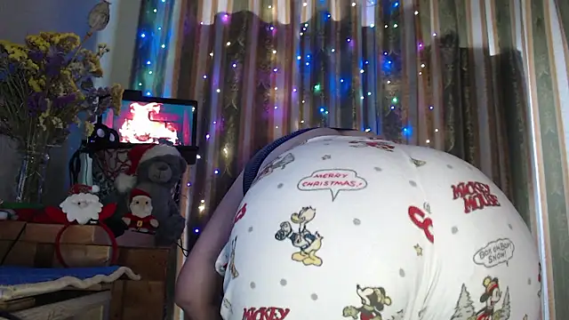 Snapshot of amorelara chatting on January 9, 12:12 pm amorelara online show from January 9, 12:12 pm