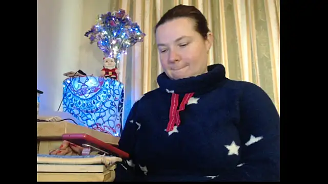 Snapshot of amorelara chatting on October 8, 6:59 am amorelara online show from October 8, 6:59 am