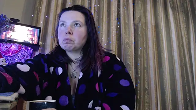 Snapshot of amorelara chatting on February 8, 6:22 am amorelara online show from February 8, 6:22 am