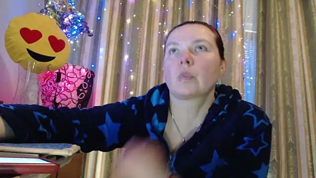 amorelara online show from March 12, 9:35 am