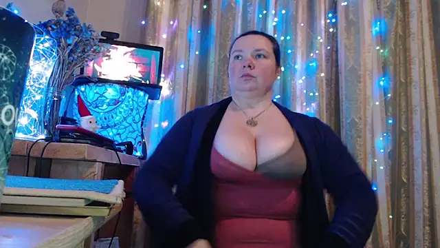 Snapshot of amorelara chatting on February 10, 3:49 am amorelara online show from February 10, 3:49 am