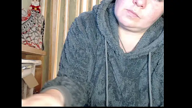 Snapshot of amorelara chatting on October 10, 9:43 am amorelara online show from October 10, 9:43 am