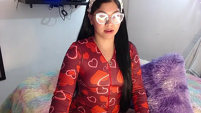 Snapshot of Prins_jazmin chatting on January 7, 4:39 am Prins jazmin online show from January 7, 4:39 am