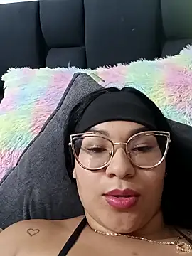 Snapshot of Prins_jazmin chatting on November 8, 4:38 am Prins jazmin online show from November 8, 4:38 am