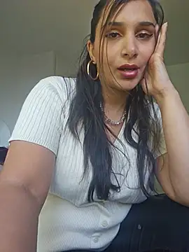 Snapshot of AfghanPrincess chatting on July 10, 10:04 am AfghanPrincess online show from July 10, 10:04 am