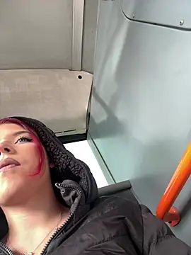 RiriRoseey online show from February 20, 9:11 am