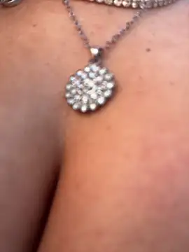RiriRoseey online show from April 26, 6:54 am