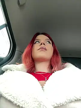 RiriRoseey online show from March 31, 8:05 am