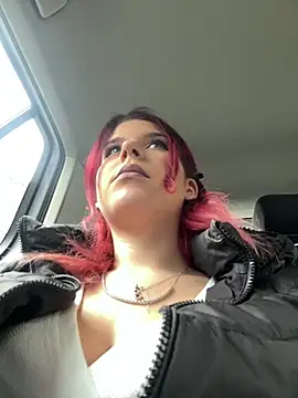 RiriRoseey online show from February 7, 8:44 am