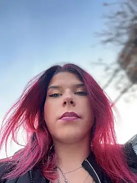 RiriRoseey online show from December 2, 8:49 am