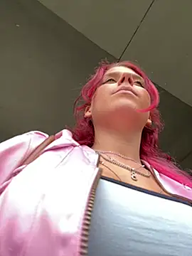 RiriRoseey online show from May 21, 8:44 am