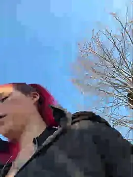 RiriRoseey online show from December 19, 9:00 am