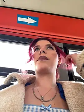 RiriRoseey online show from February 12, 8:36 am