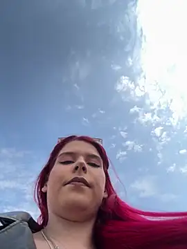 RiriRoseey online show from April 17, 7:55 am