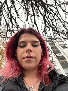 RiriRoseey online show from November 17, 8:29 am