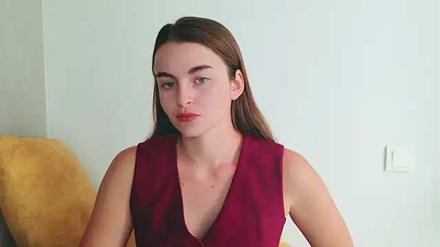 Miss Arwen online show from July 28, 9:17 am