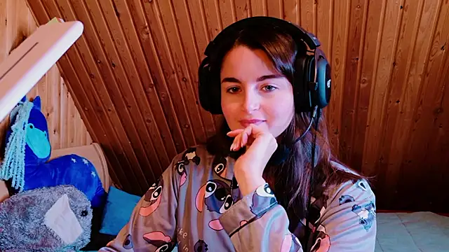 Miss Arwen online show from February 27, 3:18 am