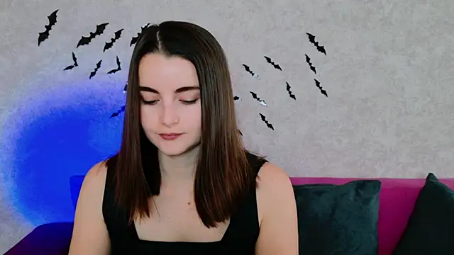 Miss Arwen online show from October 28, 4:35 am