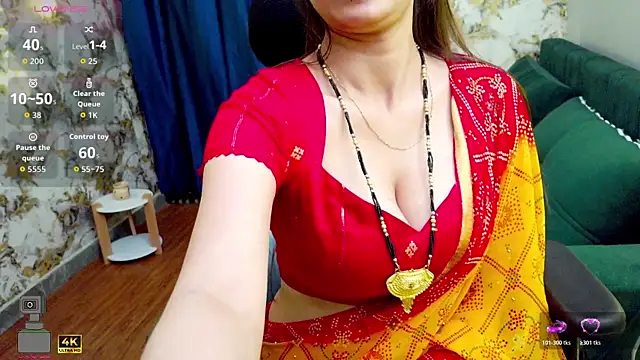Snapshot of sassysonia chatting on July 12, 12:06 pm sassysonia online show from July 12, 12:06 pm