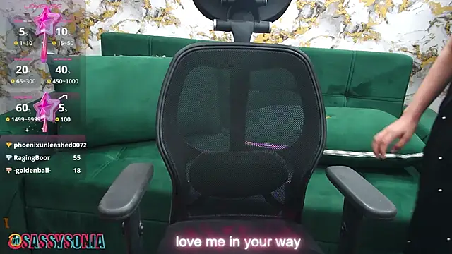 sassysonia online show from February 15, 12:22 pm