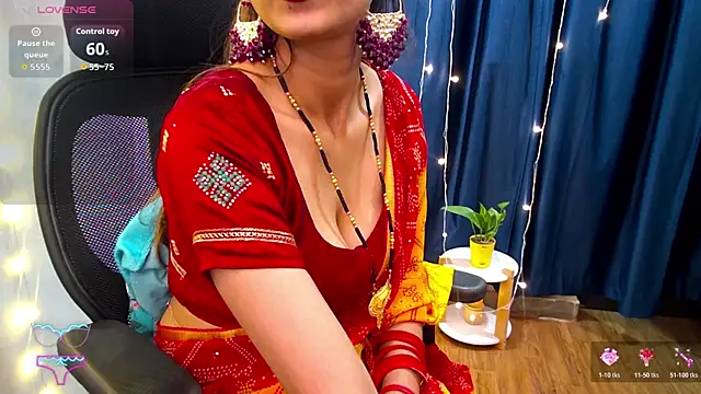 sassysonia online show from April 5, 5:19 pm