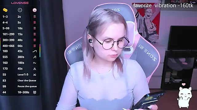 Snapshot of miray_kuriyama123 chatting on December 20, 8:12 pm miray kuriyama123 online show from December 20, 8:12 pm