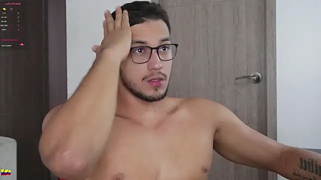 daniel mejia1 online show from February 19, 9:01 pm