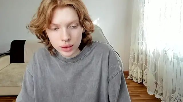 StellaDavis online show from April 2, 11:17 am