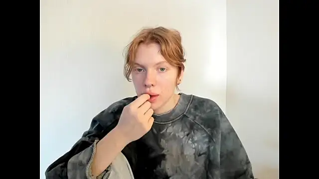 StellaDavis online show from November 18, 8:06 am