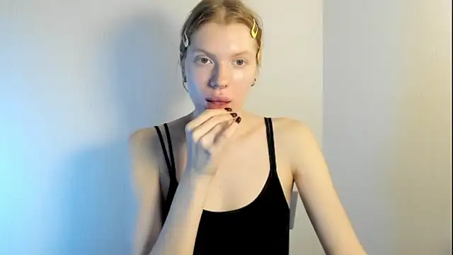 StellaDavis online show from November 7, 10:09 am