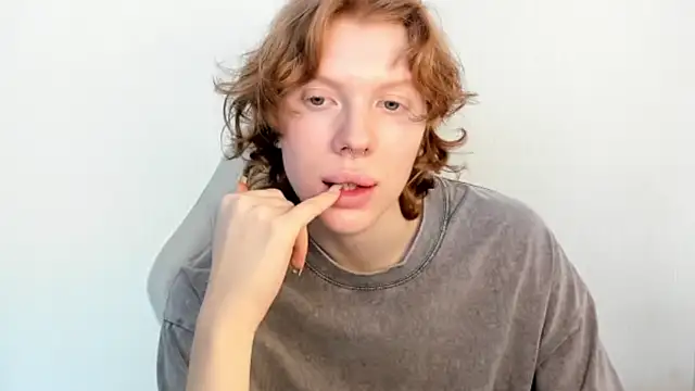 StellaDavis online show from March 3, 9:38 am